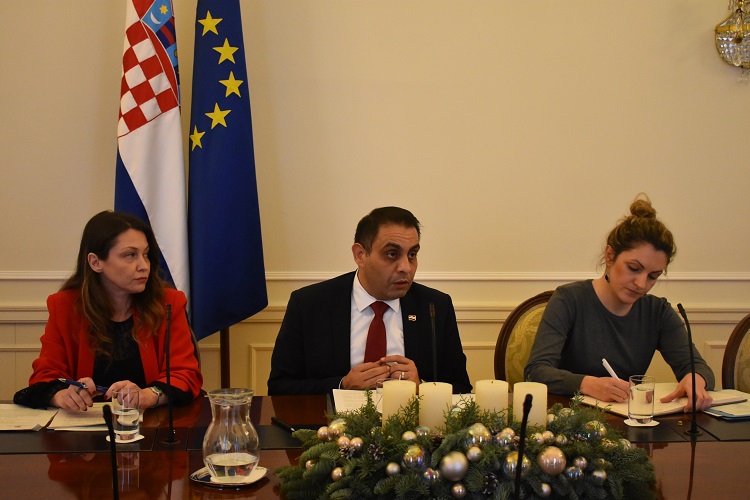 Slika /slike/Foto vijesti 2019/Stalno povjerenstvo-23.12.2019-naslovna 1.JPG